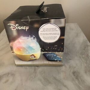 Disney Princess Belle Aroma Diffuser & Bluetooth speaker. Multicolor/LED Lights